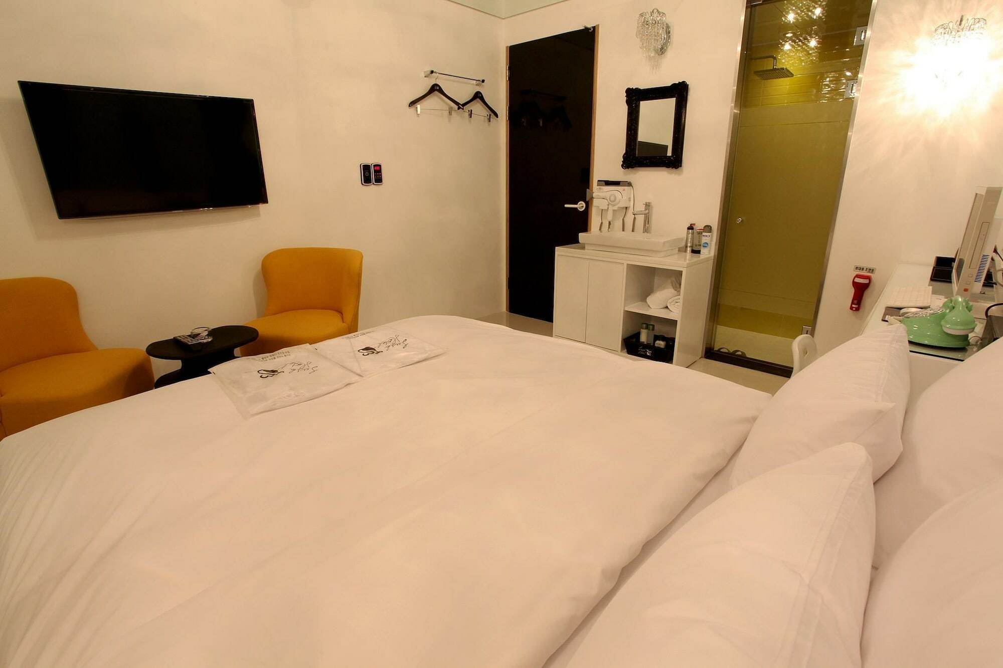 Lush Hotel Seoul Ngoại thất bức ảnh